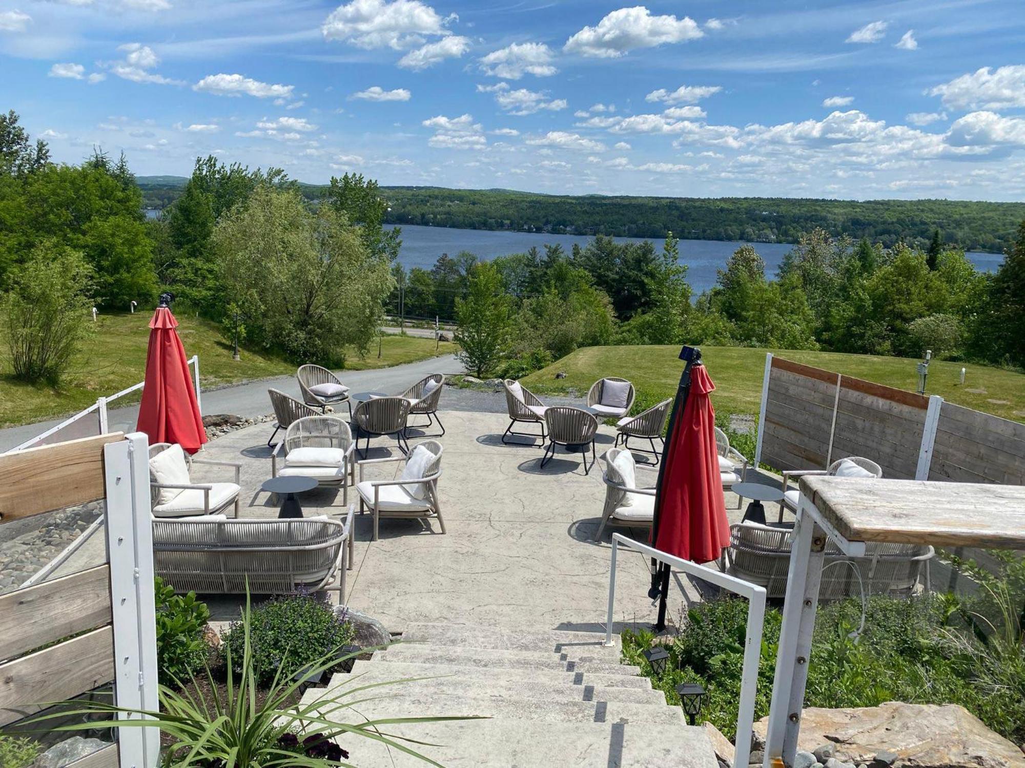 Location Au Sommet Du Lac Мейгог Экстерьер фото